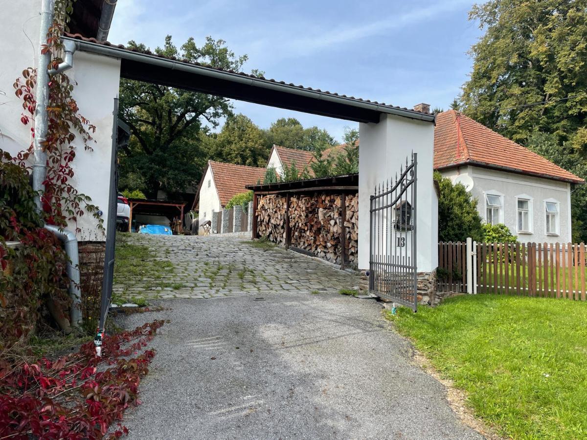 Apartman Beruska Krelovice Eksteriør billede